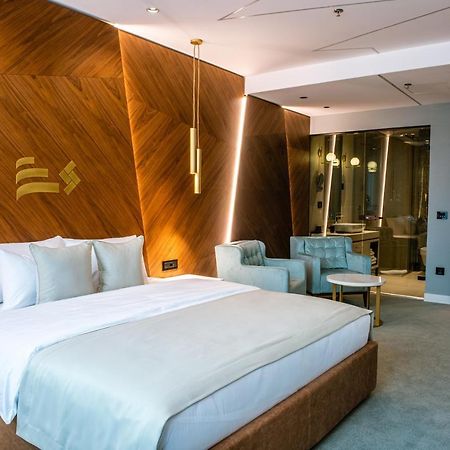Hotel Pupin Novi Sad Luaran gambar A room at the hotel
