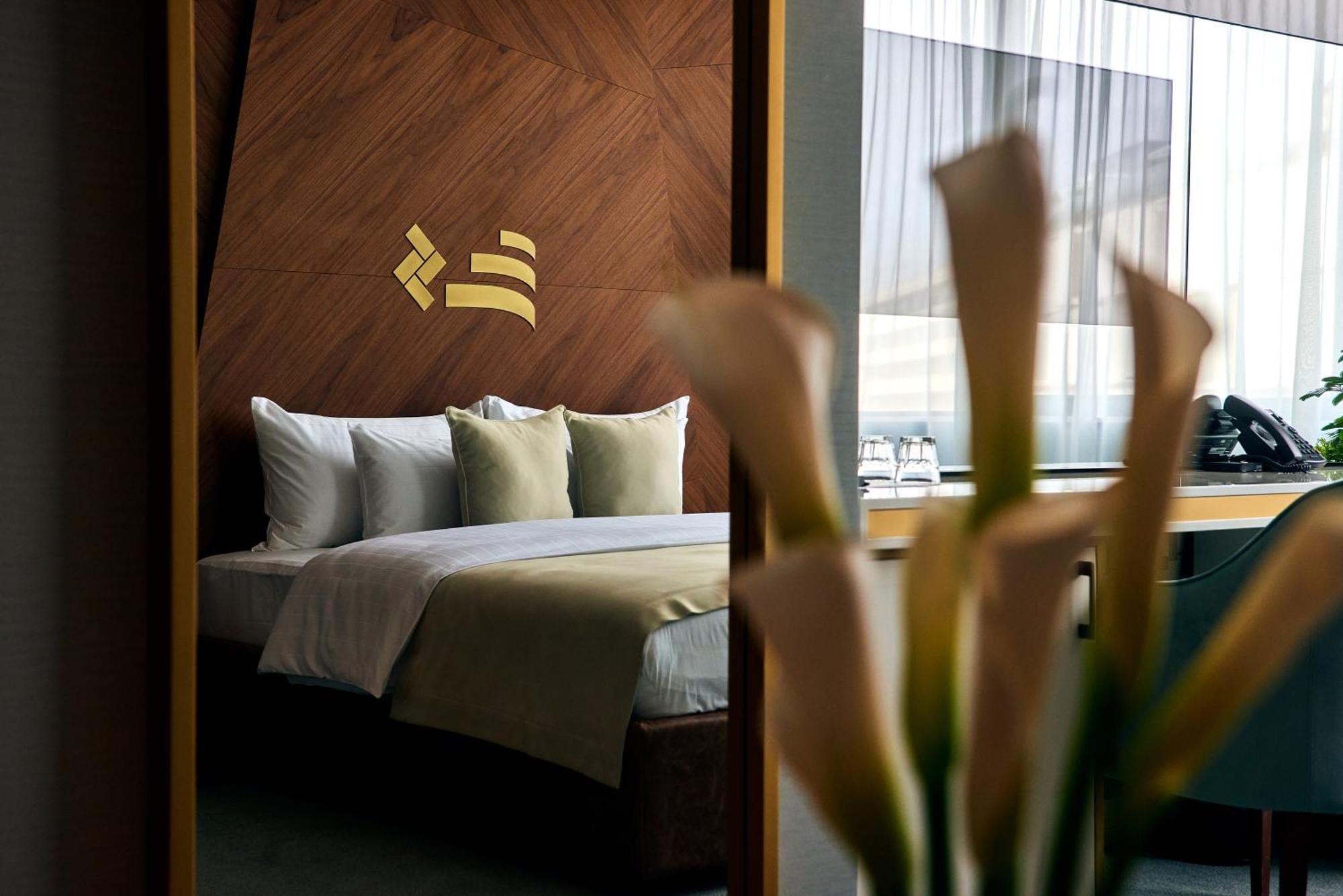 Hotel Pupin Novi Sad Luaran gambar A room at the hotel