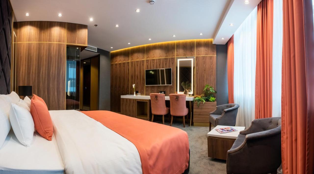Hotel Pupin Novi Sad Luaran gambar A room at the hotel